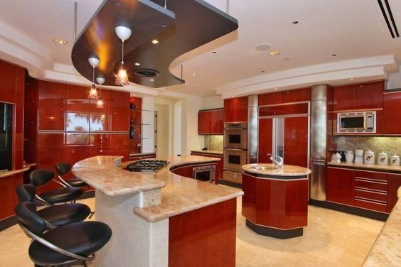 Kitchen Decor and Custom Cabinets in Dubai